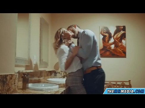 ❤️ Ilehoria busti batek komun publiko batean seduzitzen zaituenean Porno %eu.image-kassir.ruan ️❤